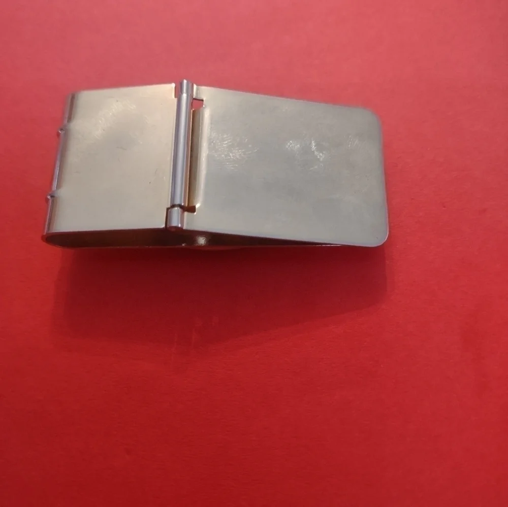Beautiful men's money clip with a beautiful stone